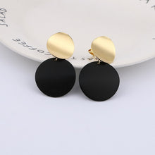 Load image into Gallery viewer, 2019 Fashion Non Pierced Clip On Earrings Gold Black Metal Round Disc Statement Ear Clips for Women Bijoux Brincos Party Gift